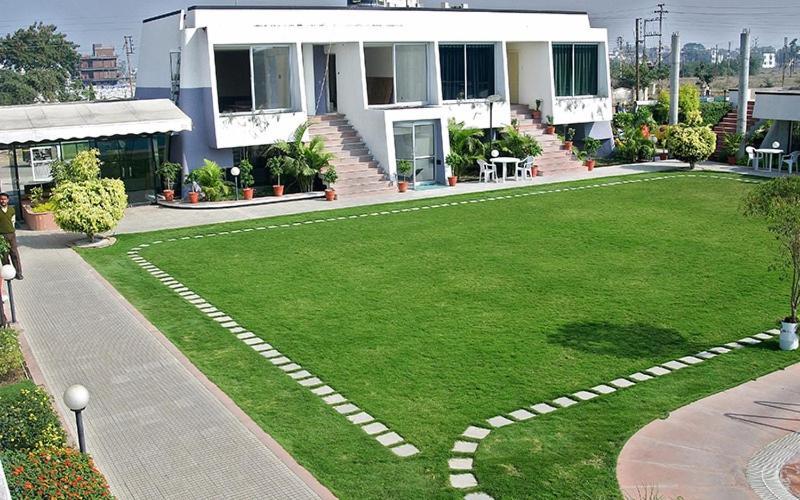 Lch Fitness Indore Exterior foto